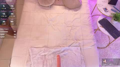 Snapshot of laady_brownn chatting on 02/21/25, 03:10 Cris online show from 02/21/25, 03:10