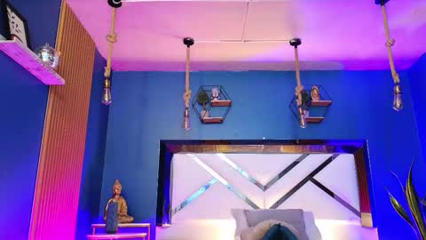 Snapshot of laady_brownn chatting on 09/20/25, 11:55 Cris online show from 09/20/25, 11:55