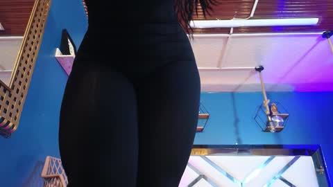 Snapshot of laady_brownn chatting on 10/09/25, 11:41 Cris online show from 10/09/25, 11:41