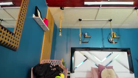 Snapshot of laady_brownn chatting on 11/07/25, 11:10 Cris online show from 11/07/25, 11:10