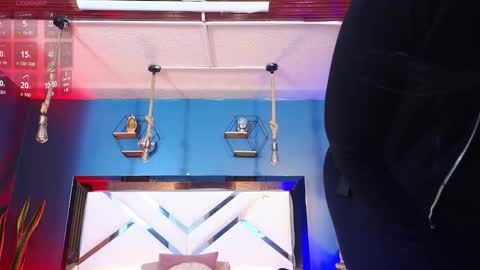 Snapshot of laady_brownn chatting on 11/17/25, 11:16 Cris online show from 11/17/25, 11:16