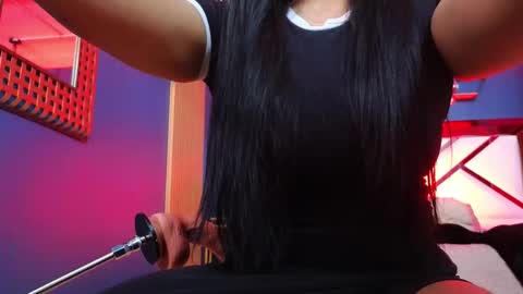 Snapshot of laady_brownn chatting on 11/25/25, 03:34 Cris online show from 11/25/25, 03:34