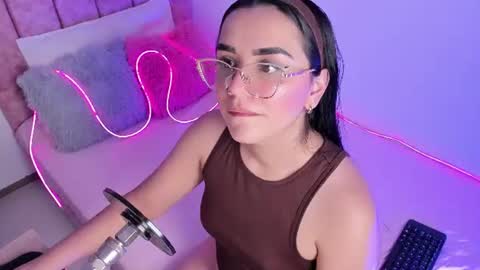 Snapshot of laana_foxx chatting on 06/16/26, 12:46 lana foxx Model independient online show from 06/16/26, 12:46