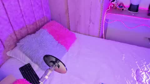 Snapshot of laana_foxx chatting on 06/24/26, 11:15 lana foxx Model independient online show from 06/24/26, 11:15