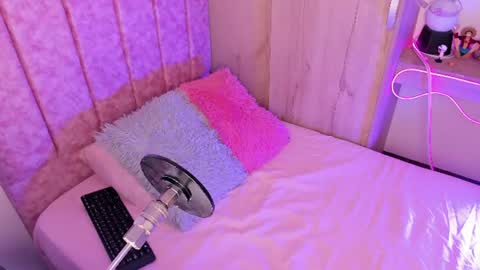 Snapshot of laana_foxx chatting on 07/12/26, 10:34 lana foxx Model independient online show from 07/12/26, 10:34