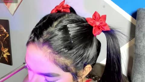 Snapshot of laau_hot1 chatting on 11/21/25, 07:34 danny online show from 11/21/25, 07:34