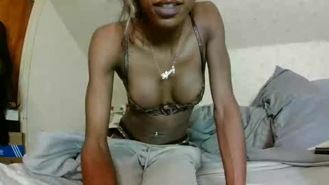 Bella online show from 01/12/26, 10:15