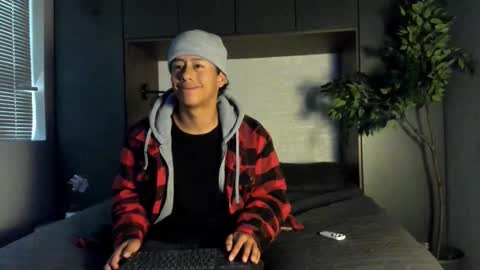 labrinthteasing online show from 09/23/25, 12:41