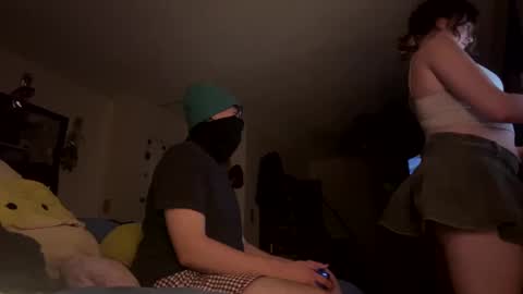 lacedinsin online show from 09/22/25, 03:41