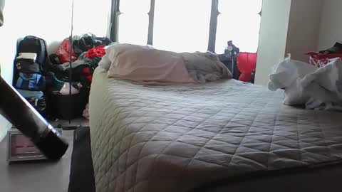 lachickadelbronx online show from 01/03/25, 07:29