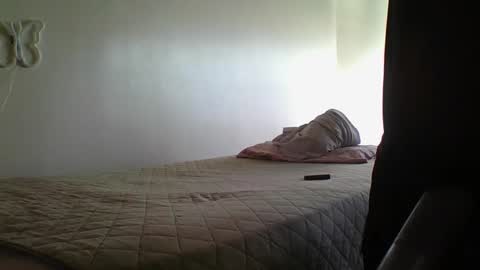 lachickadelbronx online show from 01/10/25, 08:04