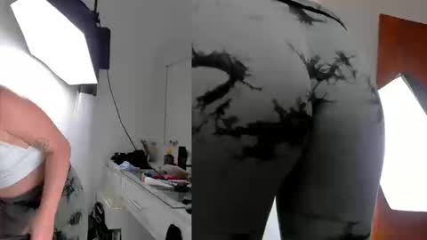 Snapshot of lacii_lost chatting on 10/18/25, 03:13 LACI LOST online show from 10/18/25, 03:13