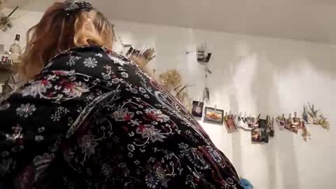 Snapshot of lacybell chatting on 11/01/25, 06:59 lacybell online show from 11/01/25, 06:59