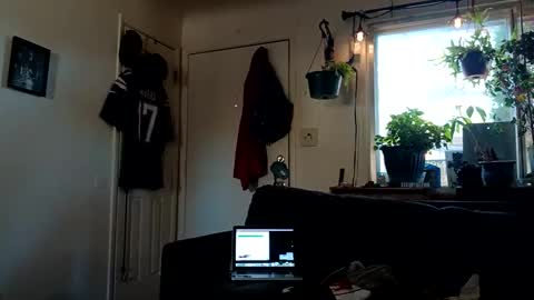 Snapshot of lacybell chatting on 11/22/25, 08:08 lacybell online show from 11/22/25, 08:08