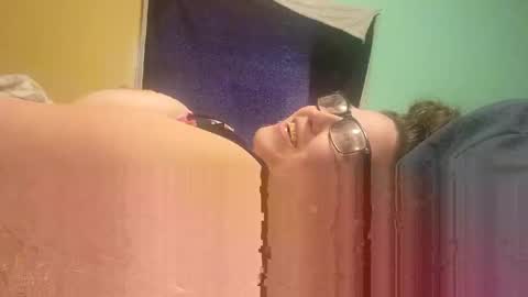 Snapshot of laddybuggie27 chatting on 02/14/25, 07:23 Laddybuggie27 online show from 02/14/25, 07:23