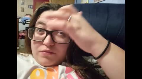 Snapshot of laddybuggie27 chatting on 02/20/25, 12:52 Laddybuggie27 online show from 02/20/25, 12:52