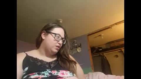 Snapshot of laddybuggie27 chatting on 02/25/25, 01:30 Laddybuggie27 online show from 02/25/25, 01:30