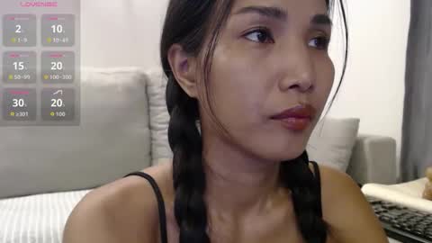 Mia online show from 05/10/26, 04:45