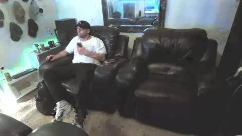 Hectic online show from 10/13/25, 05:02