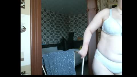 lady cute cat29 online show from 04/08/26, 02:44