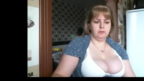Snapshot of lady_cute_cat chatting on 07/07/26, 02:47 lady cute cat29 online show from 07/07/26, 02:47