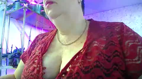 Lady Gloria online show from 09/22/25, 04:14