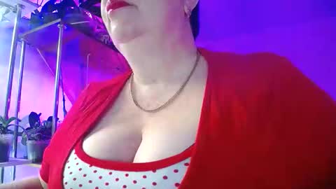 Snapshot of lady_gloria chatting on 02/03/26, 05:27 Lady Gloria online show from 02/03/26, 05:27