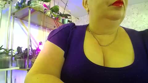 Snapshot of lady_gloria chatting on 02/13/26, 10:00 Lady Gloria online show from 02/13/26, 10:00