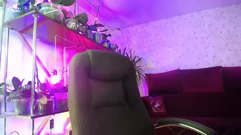 Snapshot of lady_gloria chatting on 02/20/26, 07:10 Lady Gloria online show from 02/20/26, 07:10