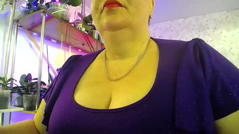 Snapshot of lady_gloria chatting on 02/28/26, 09:43 Lady Gloria online show from 02/28/26, 09:43