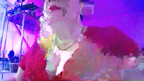 Snapshot of lady_gloria chatting on 05/27/26, 05:26 Lady Gloria online show from 05/27/26, 05:26
