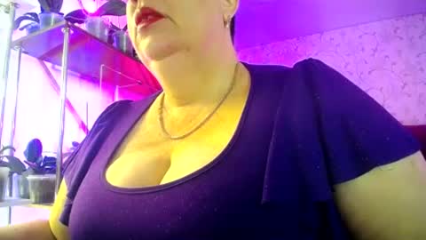 Lady Gloria online show from 06/18/26, 04:57