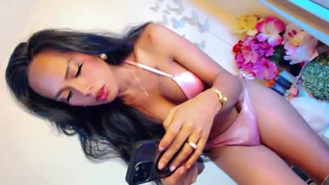 Stella online show from 01/27/25, 01:05