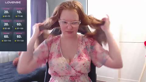 Snapshot of lady_inari chatting on 03/10/25, 12:26 Angelika online show from 03/10/25, 12:26