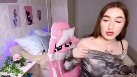 Olivia online show from 04/07/26, 01:28