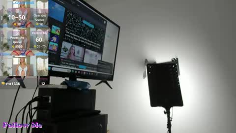 Snapshot of lady_miss___ chatting on 04/17/26, 01:14 lady_miss___ online show from 04/17/26, 01:14
