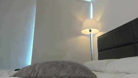 Snapshot of lady_ni chatting on 03/07/25, 04:00 700 1300 -5 online show from 03/07/25, 04:00