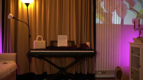 lady_nicolett online show from 05/18/26, 04:07