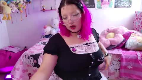 Lady  online show from 01/18/26, 08:23