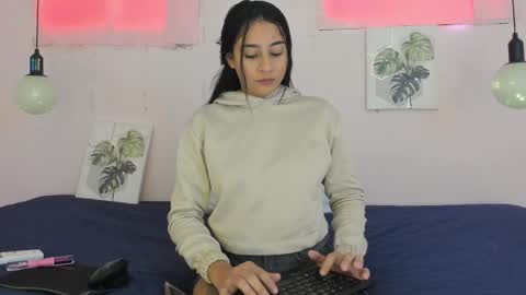 Leidy online show from 09/08/25, 02:27