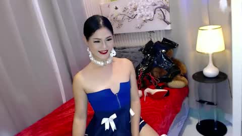 Snapshot of lady_trix000 chatting on 05/07/26, 10:59 Trix online show from 05/07/26, 10:59