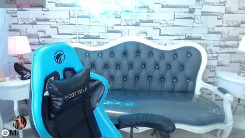 Lady Violet Bridgerton online show from 02/20/25, 10:04