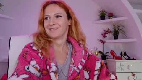 Sima Ladybigsmile online show from 09/15/25, 02:06