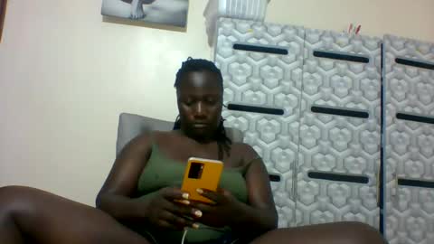 lindah32 online show from 01/07/25, 05:20