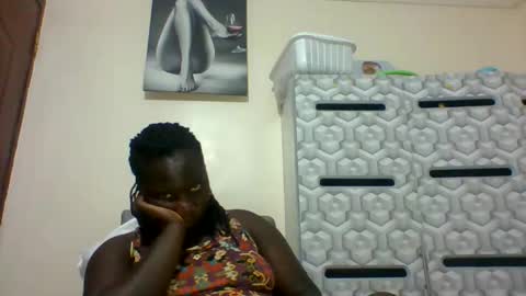 lindah32 online show from 01/13/25, 05:55