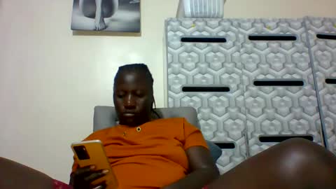 lindah32 online show from 01/23/25, 06:35