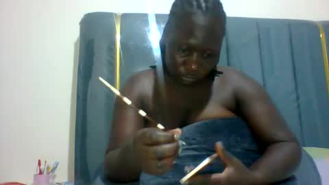 lindah32 online show from 02/16/25, 12:52