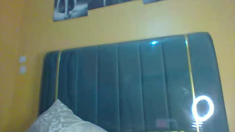 lindah32 online show from 10/27/25, 06:56