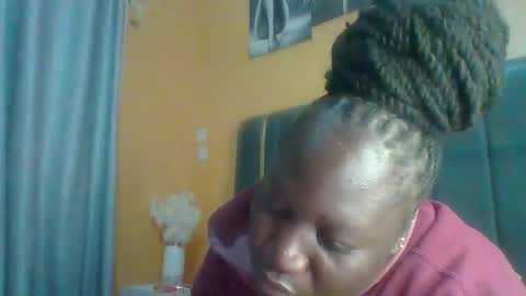 lindah32 online show from 12/20/25, 06:48