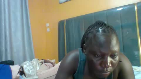 lindah32 online show from 01/14/26, 06:35